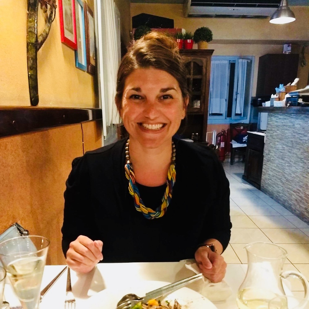 Meet your Posher, Dana